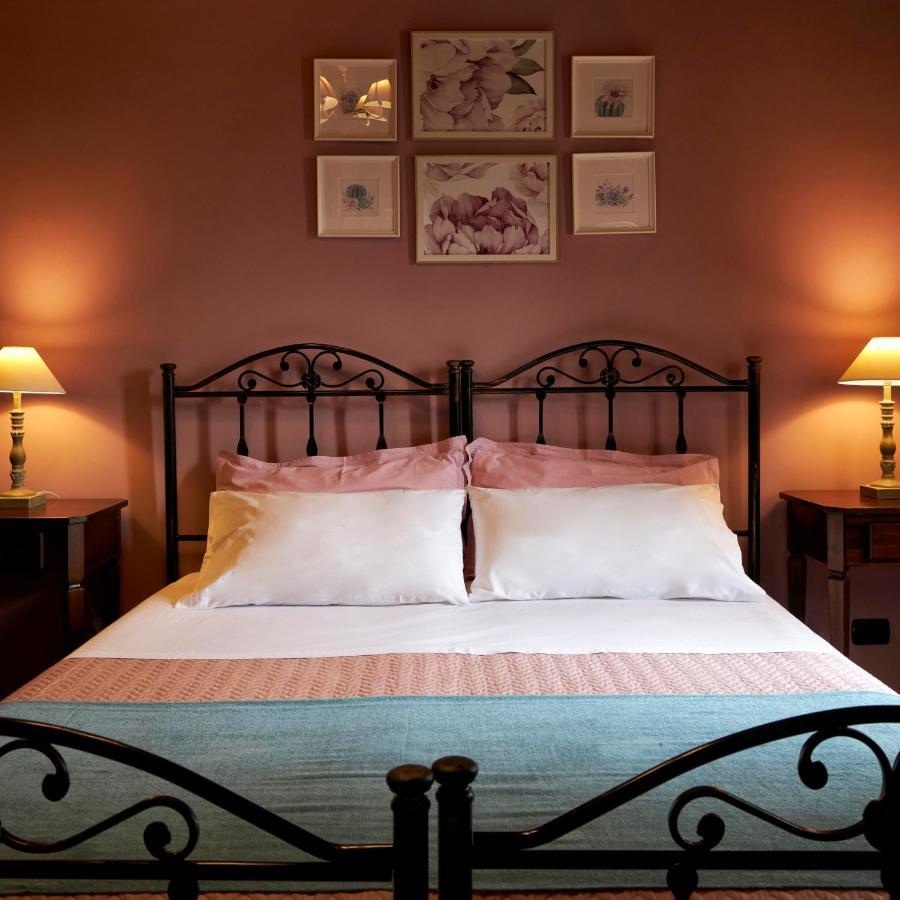 Piana La Gatta Bed & Breakfast กูซาโน มูตรี ภายนอก รูปภาพ