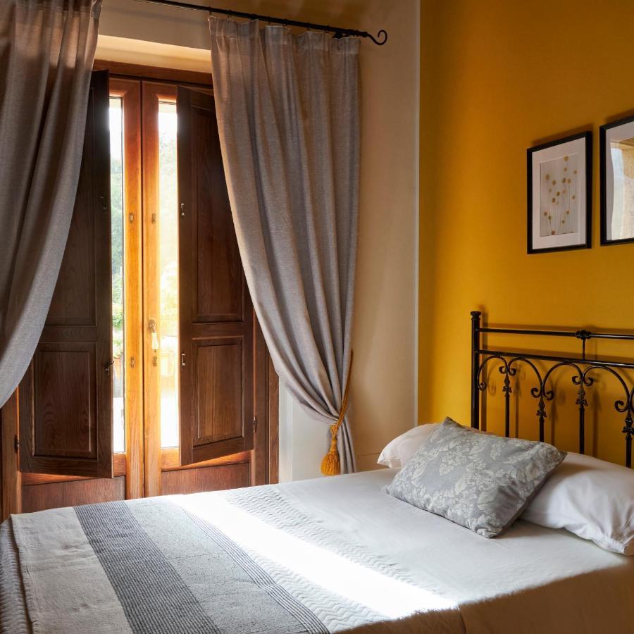 Piana La Gatta Bed & Breakfast กูซาโน มูตรี ภายนอก รูปภาพ